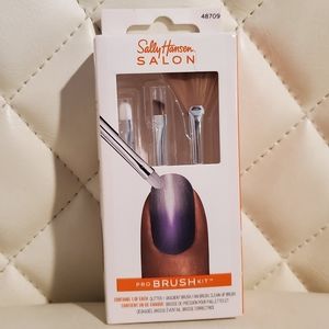 FREE 🎁 Sally Hansen Salon Pro Brush Kit Nail Art